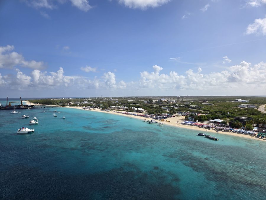 Turquoise water off Grand Turk